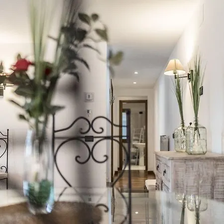 Mansarda Magritte アパート