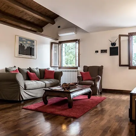 Apartament Mansarda Magritte