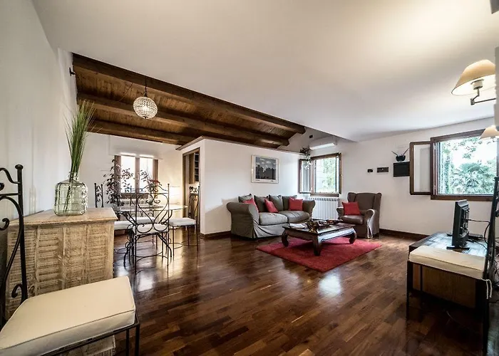 Apartman Mansarda Magritte