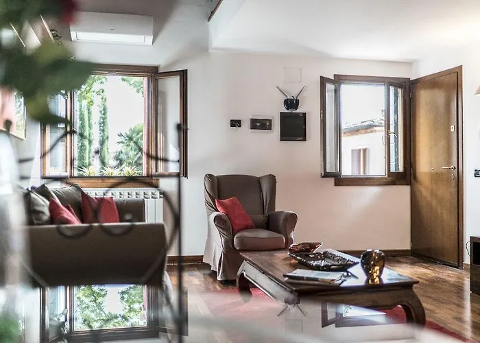 Mansarda Magritte Velence