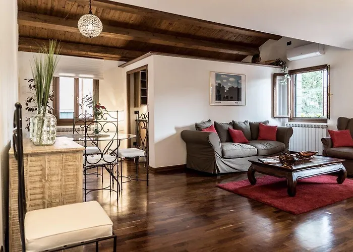 Mansarda Magritte Apartman Velence