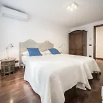 Apartamento Mansarda Magritte