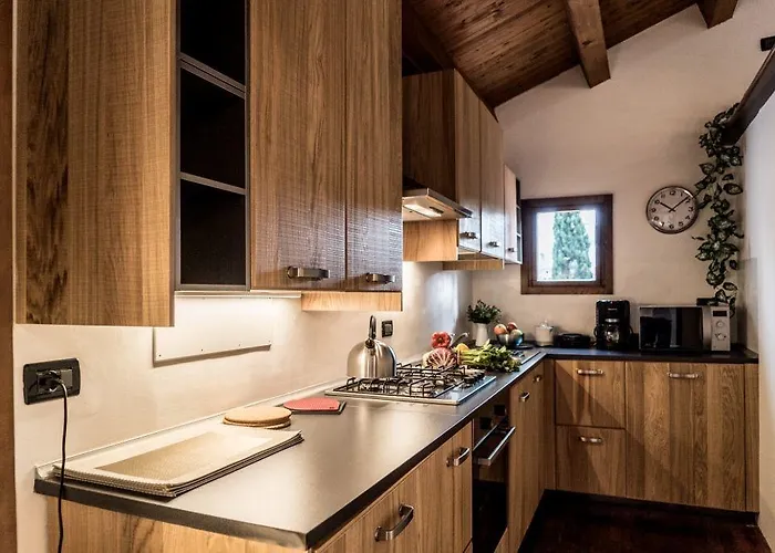 Mansarda Magritte 公寓